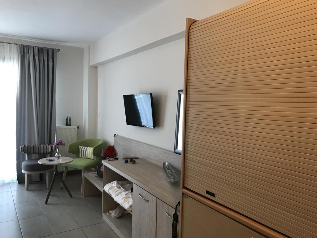 Lion Apartment Port Salonic Exterior foto