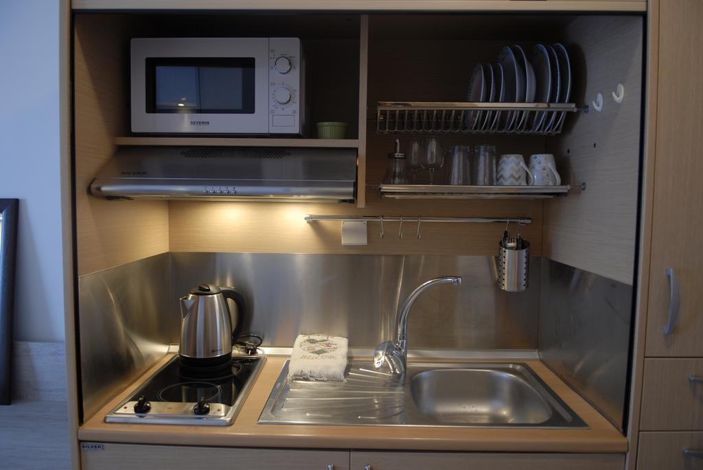 Lion Apartment Port Salonic Exterior foto