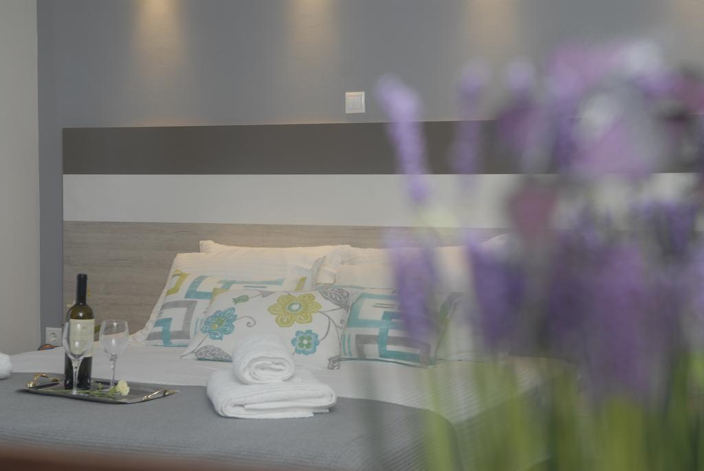 Lion Apartment Port Salonic Exterior foto